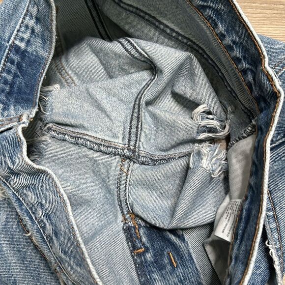 Abercrombie & Fitch Mid Rise Boyfriend Distressed Blue Jean Shorts Size 28‎ - Picture 11 of 11